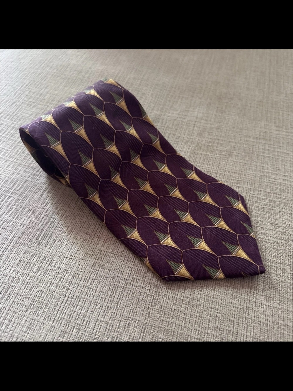 Vintage Bill Blass Black Label Silk Tie Purple & Geometric Men’s Necktie 28x4